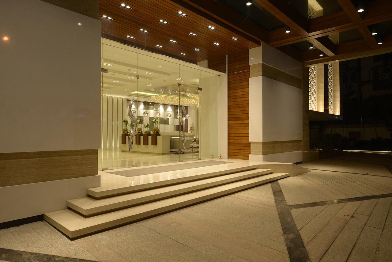 Genesis Hotel Near Mumbai Airport — Photos 1